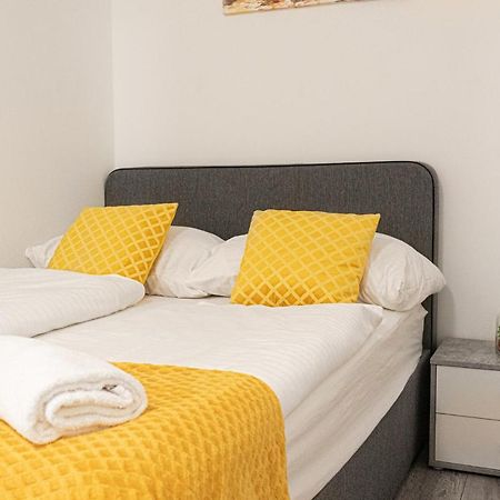 Pleasing Room Hauptbahnhof With Best Location Viena Exterior foto