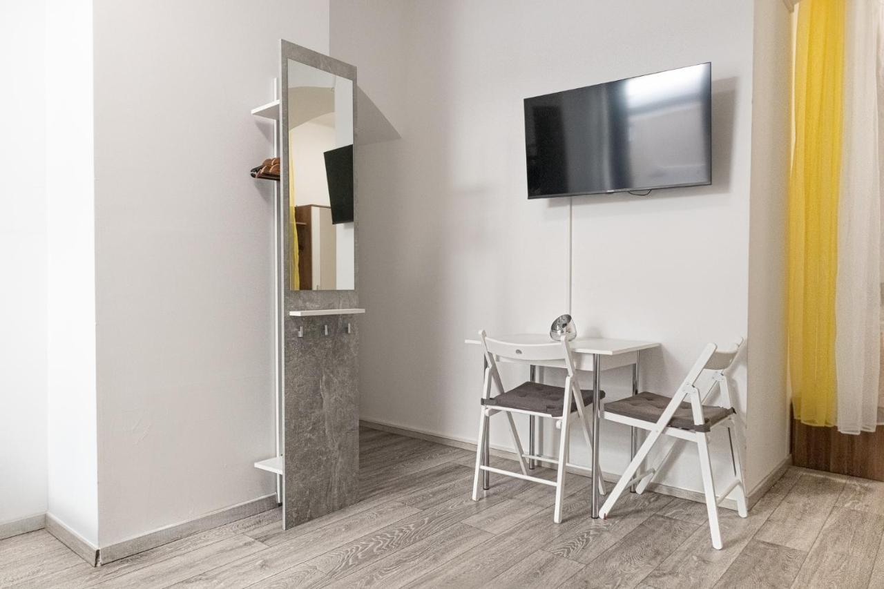 Pleasing Room Hauptbahnhof With Best Location Viena Exterior foto
