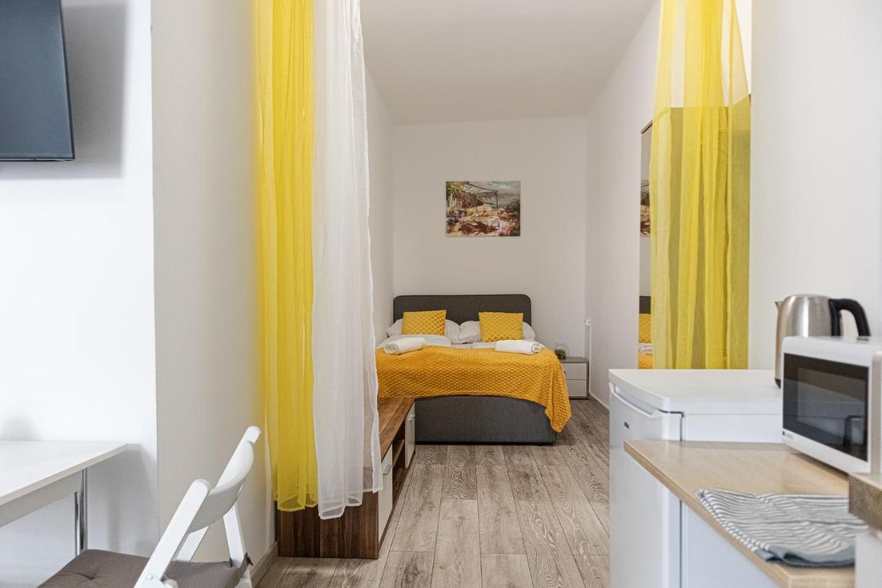 Pleasing Room Hauptbahnhof With Best Location Viena Exterior foto